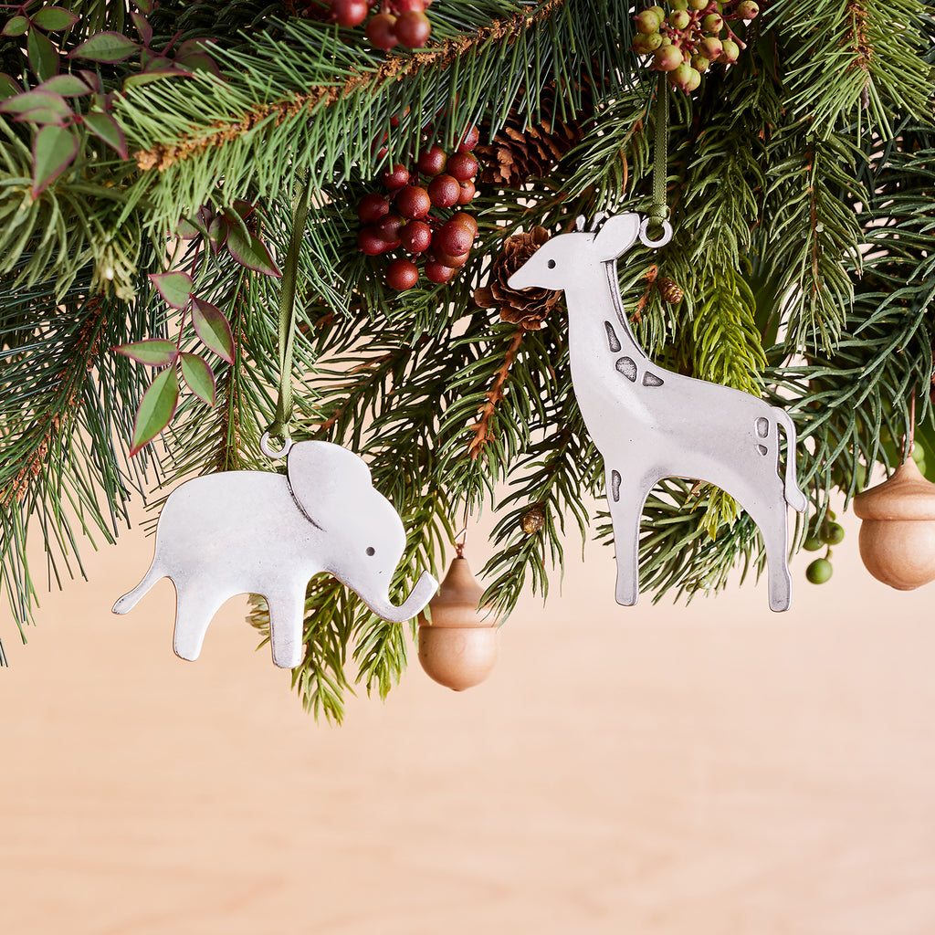 Giraffe Holiday Ornament