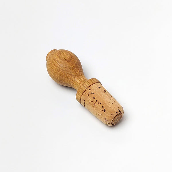 Oak Wine Bottle Stopper Heaven in Earth LLC