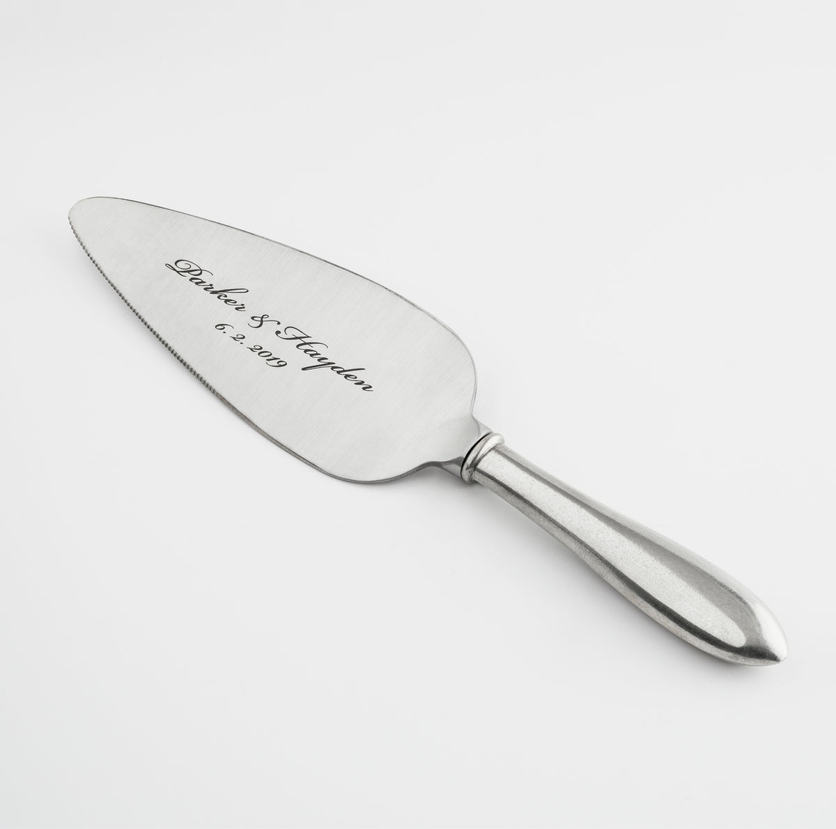 Heritage Cake Server | Handcrafted Simplicity for Modern Weddings